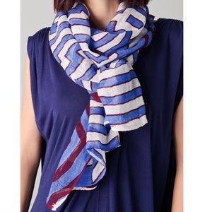 Yarnz Geo Lines scarf